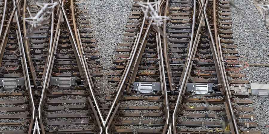 Die Strecke Bern-Freiburg war am Donnerstagmorgen wegen einer Entgleisung unterbrochen. (Symbolbild)