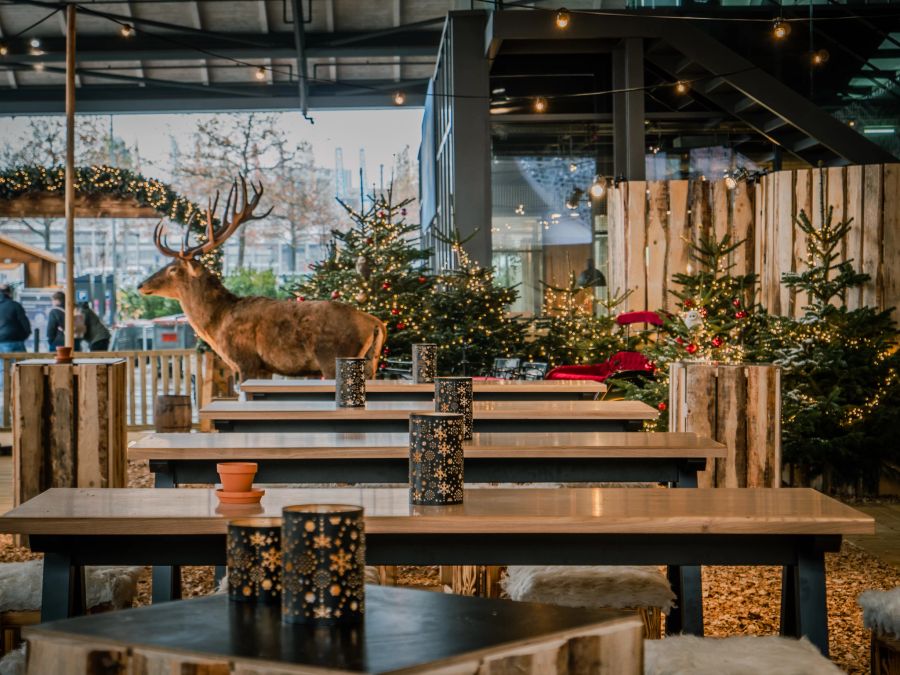 Trotz Kälte wohlig warm und gemütlich: Die Weihnachtswelt von Shoppy.