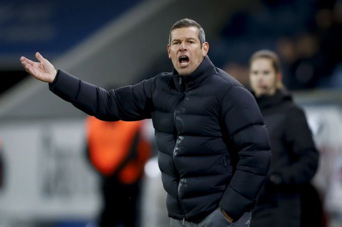Mario Frick, Trainer des FC Luzern, hat auch keine Erklärung für die Auswärtsschwäche seiner Mannschaft. fc luzern