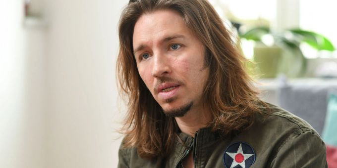 Sänger Gil Ofarim muss sich in einem Prozess verantworten. Gil Ofarim