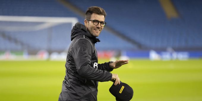 YB-Trainer Raphael Wicky im Etihad Stadium am Tag vor dem CL-Spiel gegen Manchester City. YB