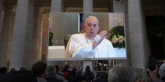 Wegen Erkrankung - Papst Franziskus hält Gebet von Wohnsitz aus ab Wegen Erkrankung - Papst Franziskus hält Gebet von Wohnsitz aus ab