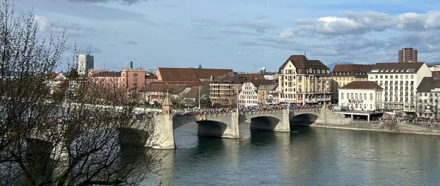 Die Fasnacht hat die Basler Innenstadt aktuell voll in ihrer Hand.