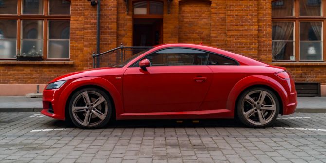 Audi TT in rot
