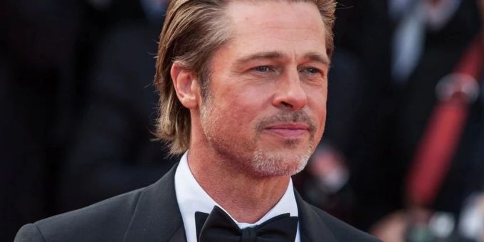 «Stuhl geworfen» - Brad Pitt soll an Filmset ausgerastet sein