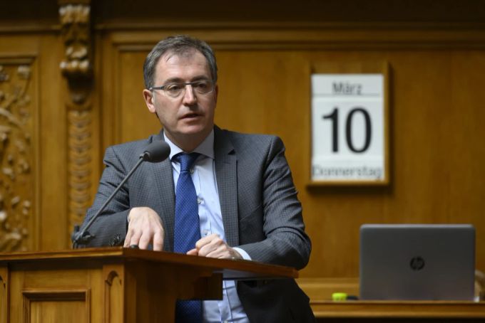 Nationalrat Roland Rino Büchel spricht während einer ausserordentliche Debatte im Nationalrat im März 2022. Roland Rino Büchel