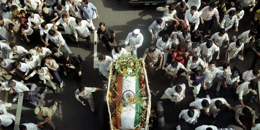 Trauerzug für den getöteten Rajiv Gandhi im Mai 1991