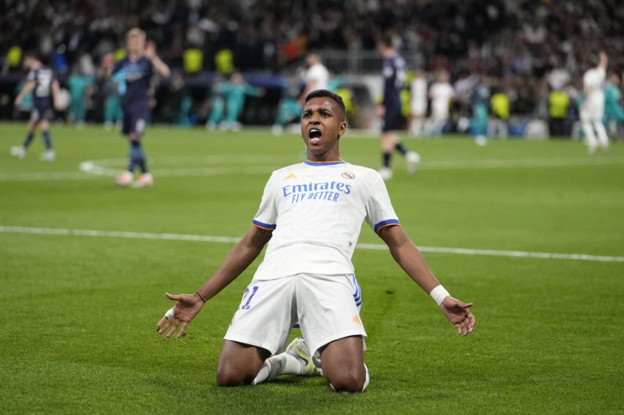 Rodrygo schiesst Real Madrid gegen Manchester City mit zwei späten Toren in die Verlängerung.