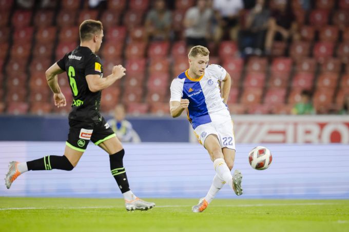 Giotto Morandi (GC) trifft zum 2:0 gegen den FC St.Gallen in der Super League. GC FCSG Super League