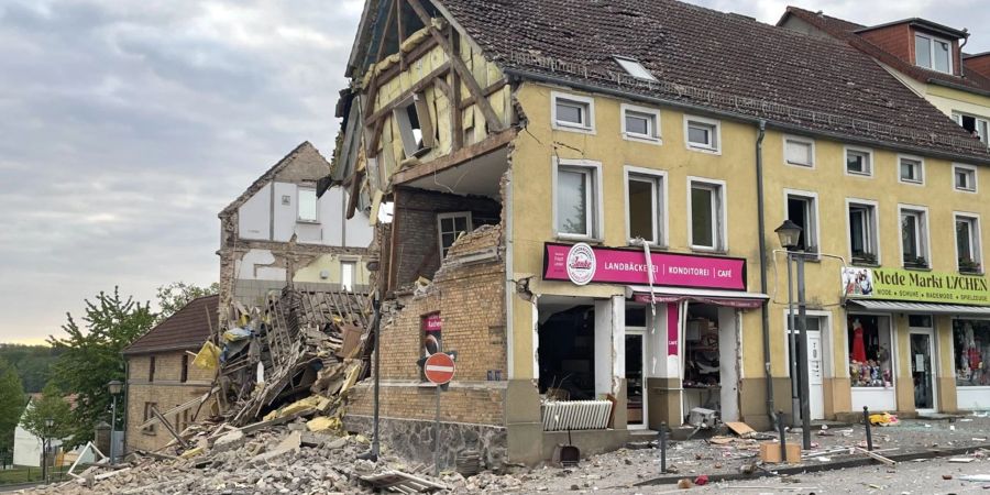 In einer Bäckerei in Lychen hat es eine heftige Explosion gegeben.