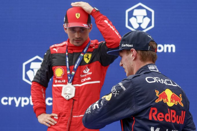 Charles Leclerc (Ferrari) hat wertvolle Punkte auf Max Verstappen (Red Bull Racing) eingebüsst. Charles Leclerc Max Verstappen