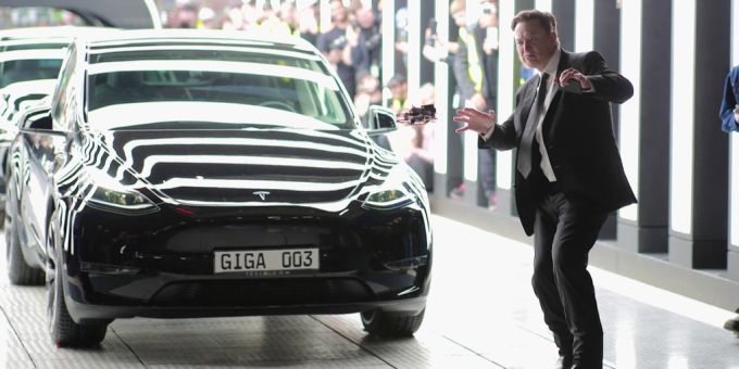 Tesla kündigt einen Aktiensplit an. Tesla