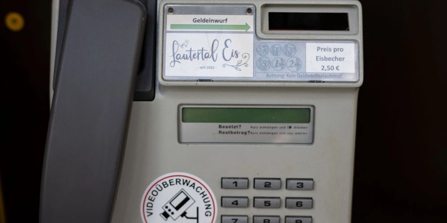 Hundertprozentig klappt das mit der Kasse auf Vertrauensbasis zwar nicht, aber der Gastwirt ist trotzdem zufrieden.