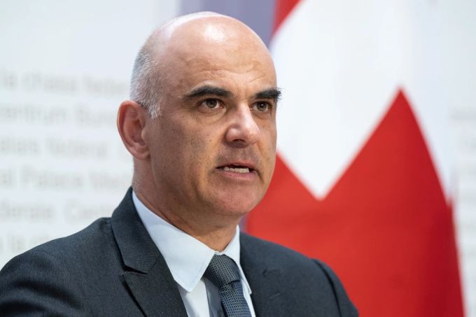 Bundesrat Alain Berset an einer Pressekonferenz im Medienzentrum Bundeshaus. alain berset