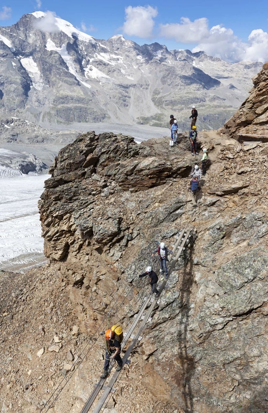 Leicht erreichbare Klettersteige in touristischen Gebieten sind besonders trügerisch.