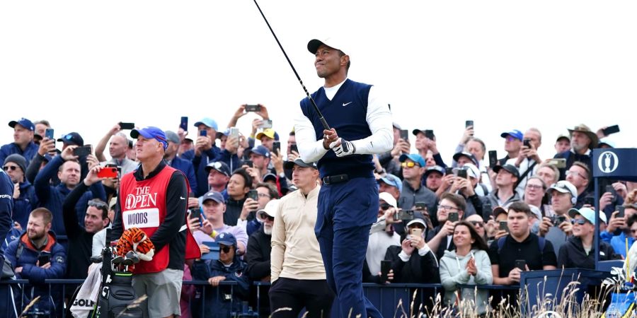 Tiger Woods spielte am ersten Tag der British Open eine schwache Runde.