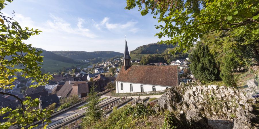 Die Pfarrkirche St. Michael in Buus.