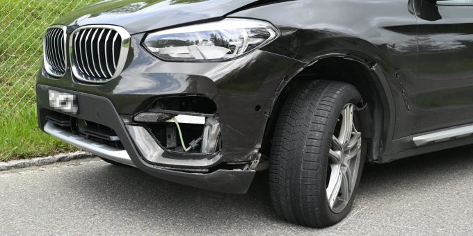 Bütschwil: Auto prallt in Motorrad Bütschwil: Auto prallt in Motorrad