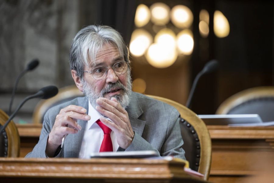 Der Solothurner Ständerat Roberto Zanetti (SP) während einer Debatte in der Sommersession der eidgenössischen Räte, am 2. Juni 2022, in Bern.