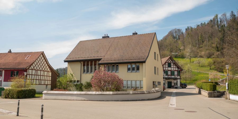 Das Zentrum der Gemeinde Zell im Bezirk Winterthur.