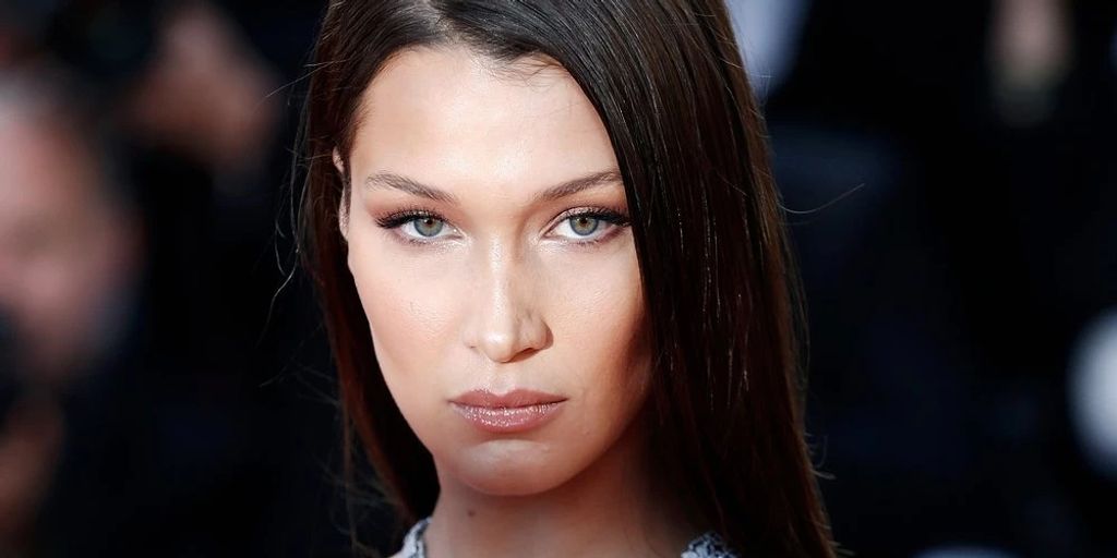 Bella Hadid Opens Up About Mental Health Issues And Tough Adolescence Celebrity Gossip News 