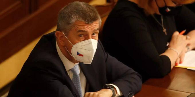 Andrej Babis, Ministerpräsident von Tschechien, nimmt an einer Parlamentssitzung teil. Tschechisches Parlament entscheidet über Misstrauenantrag