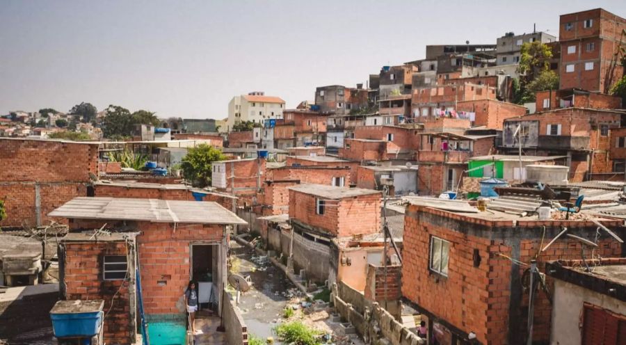 Armenviertel, sogenannte Favelas in São Paulo.