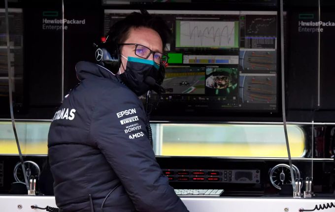 Andrew Shovlin (li.), Renningenieur bei Mercedes, im Rahmen des Imola-GP 2021 in der Formel 1. Andrew Shovlin Mercedes