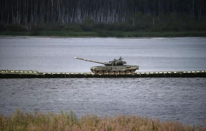 Es wird befürchtet, dass auch Russland seine Verteidigungsausgaben erhöhen könnte. russland verteidigung