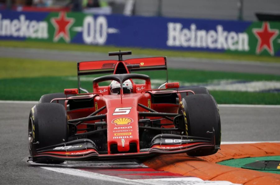 ... das Autodromo Nazionale im Königlichen Park von Monza...