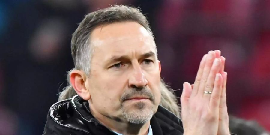 Mainz-Trainer Achim Beierlorzer: «Die Situation ist befremdlich.». Foto: Torsten Silz/dpa
