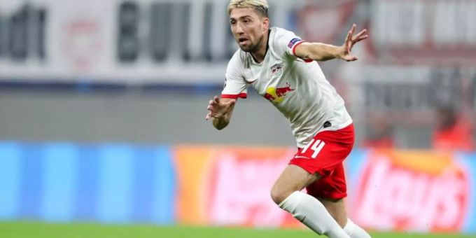 Könnte sich angesichts der Corona-Krise mit Geisterspielen anfreunden: Kevin Kampl von RB Leipzig. Foto: Jan Woitas/zb/dpa Könnte sich angesichts der Corona-Krise mit Geisterspielen anfreunden: Kevin Kampl von RB Leipzig. Foto: Jan Woitas/zb/dpa