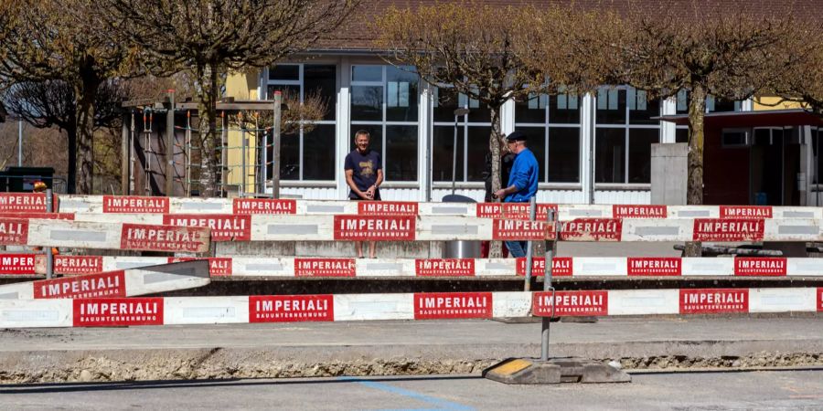 Baustelle im Dorfzentrum von Münchenbuchsee.