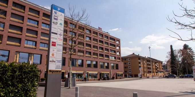 Stadtplatz – Kloten. Stadtplatz – Kloten.