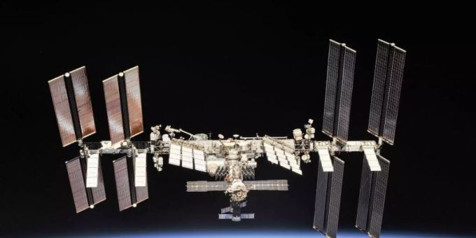 An der Internationalen Raumstation sollen künftig bis zu fünf russische Raumschiffe zeitgleich andocken können. Foto: NASA/dpa/Archiv An der Internationalen Raumstation sollen künftig bis zu fünf russische Raumschiffe zeitgleich andocken können. Foto: NASA/dpa/Archiv