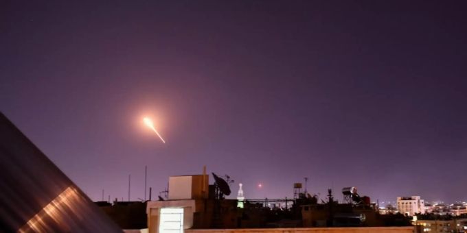 Abgefangene Rakete über Damaskus Abgefangene Rakete über Damaskus