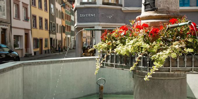 Dorfbrunnen auf dem Marktplatz in Laufenburg. Dorfbrunnen auf dem Marktplatz in Laufenburg.