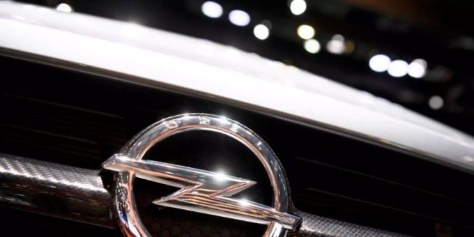 Logo von Opel Logo von Opel