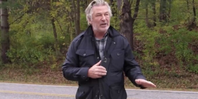 Erste Worte - Alec Baldwin stellt sich Reportern auf der Strasse
