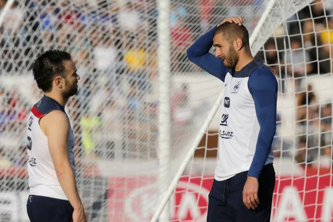 Karim Benzema und Mathieu Valbuena im Training der französischen Nationalmannschaft im Jahr 2014. KArim Benzema