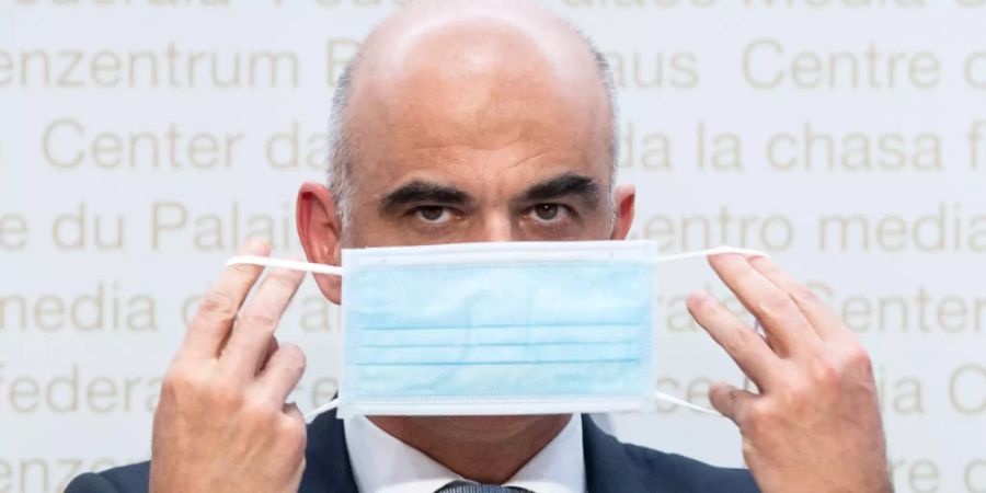 Will schärfere Massnahmen so lange wie möglich vermeiden: Gesundheitsminister Alain Berset. (Archivbild)