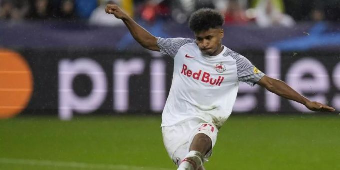 Karim Adeyemi steht bei RB Salzburg unter Vertrag. Foto: Petr David Josek/AP/dpa Karim Adeyemi steht bei RB Salzburg unter Vertrag. Foto: Petr David Josek/AP/dpa