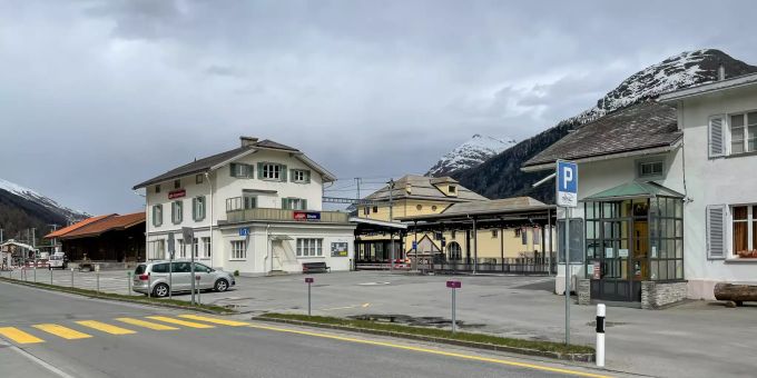 Bahnhof Bever. Bahnhof Bever.