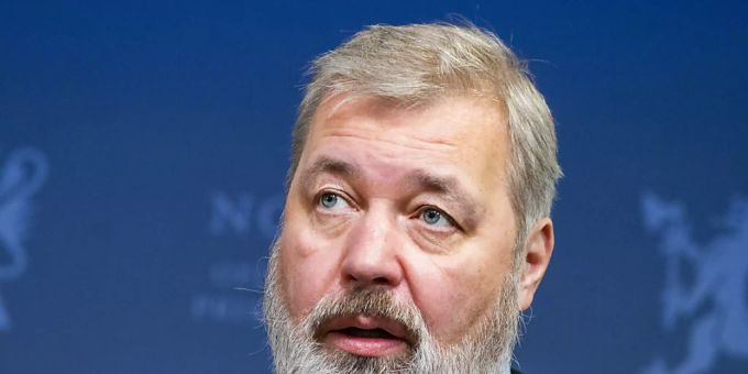 Dmitri Muratow, Chefredakteur der Moskauer Zeitung Nowaja Gaseta, wurde dieses Jahr mit dem Friedensnobelpreis ausgezeichnet. Foto: Hakon Mosvold Larsen/NTB Scanpix/AP/dpa Dmitri Muratow, Chefredakteur der Moskauer Zeitung Nowaja Gaseta, wurde dieses Jahr mit dem Friedensnobelpreis ausgezeichnet. Foto: Hakon Mosvold Larsen/NTB Scanpix/AP/dpa
