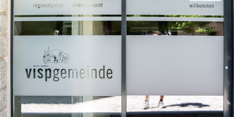 Eingang der Gemeindeverwaltung in Visp.