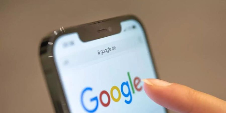 Google unterliegt jetzt einer erweiterten Missbrauchsaufsicht. Foto: Mohssen Assanimoghaddam/dpa