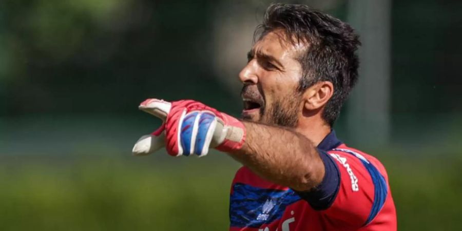 Ist positiv auf das Coronavirus getestet worden: Torhüter Gianluigi Buffon. Foto: Tim Rehbein/dpa