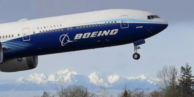 Ein Flugzeug vom Typ Boeing 777X startet im US-Bundesstaat Washington zu seinem ersten Flug. Foto: Ted S. Warren/AP/dpa Ein Flugzeug vom Typ Boeing 777X startet im US-Bundesstaat Washington zu seinem ersten Flug. Foto: Ted S. Warren/AP/dpa