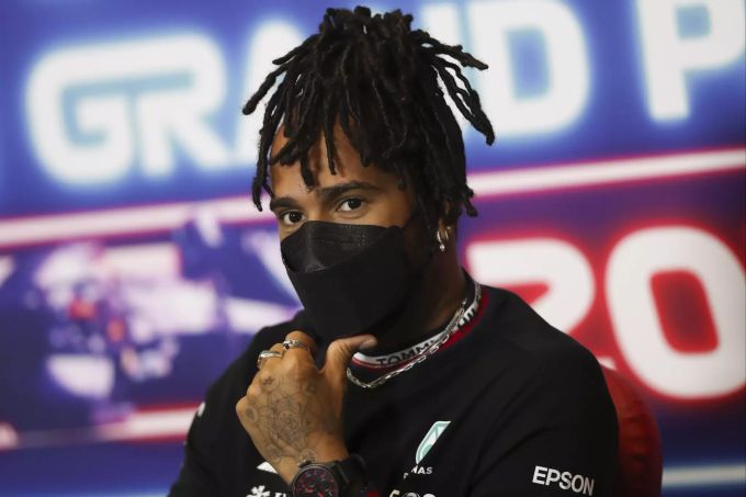 Lewis Hamilton (Mercedes) bei der Pressekonferenz vor dem Türkei-GP der Formel 1. Lewis Hamilton Mercedes Türkei