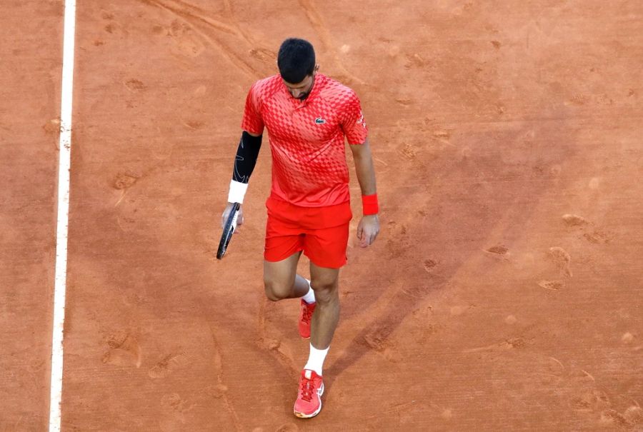 Dort fehlt auch Novak Djokovic, der zuletzt auf Sand zweimal in der zweiten Runde ausschied.